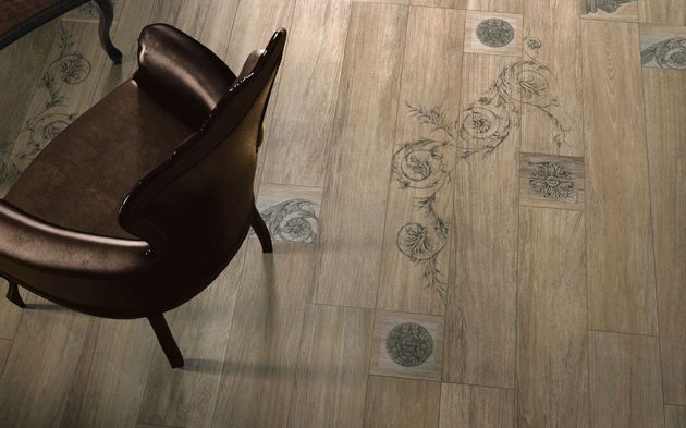 French Woods Iris Ceramica 2.jpg